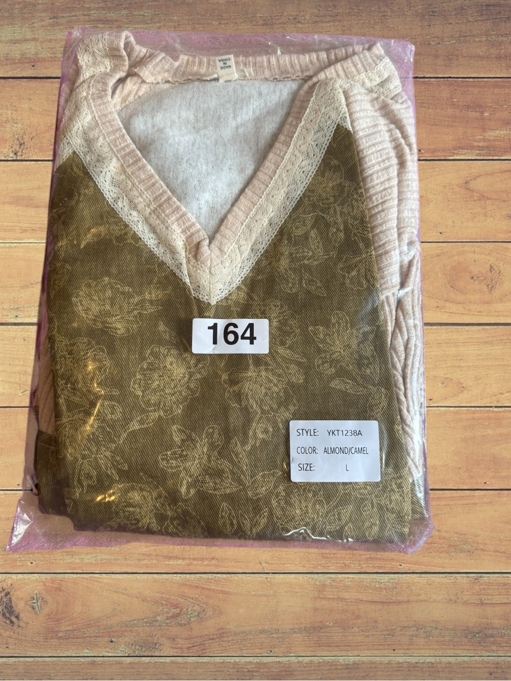 POL Starry Wanderer Star Patch Slouchy Boho Mixed Knit V-Neck Top- Large NWT - Picture 12 of 16